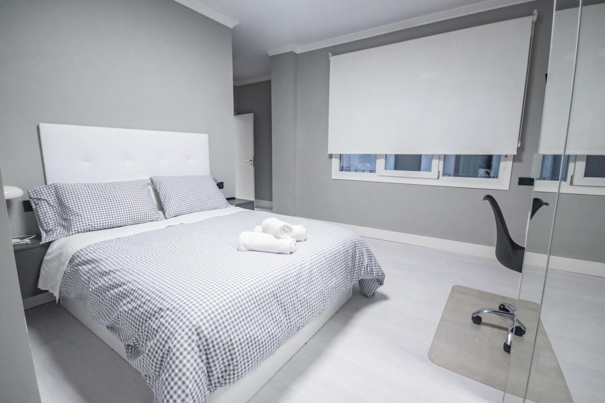 Gran Apartamento 6 Suites Bilbao Center Exterior photo